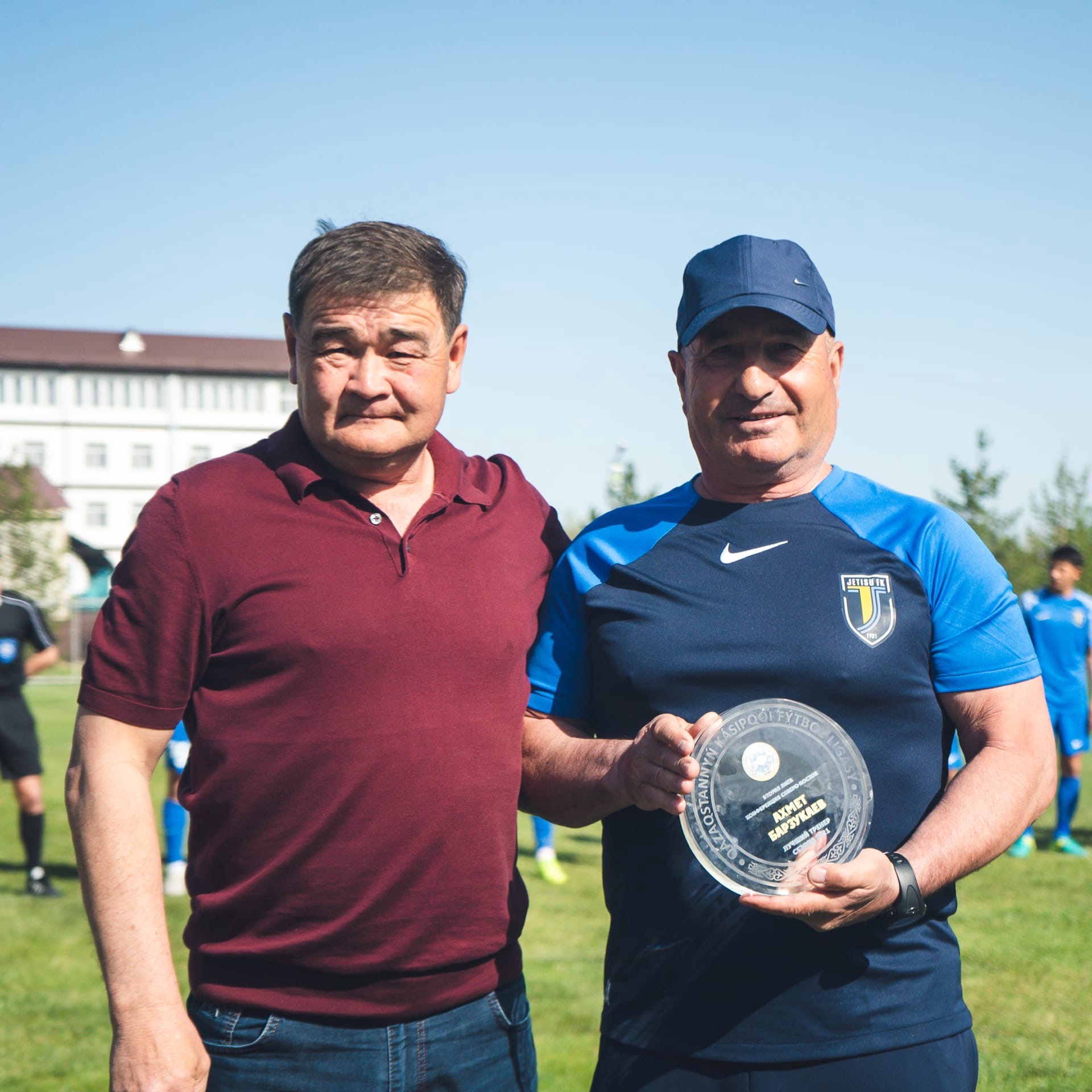 Главный тренер «Жетысу-М» Ахмет Барзукаев признан лучшим тренером Конференции Северо-Восток Второй-Лиги за 2021 год.